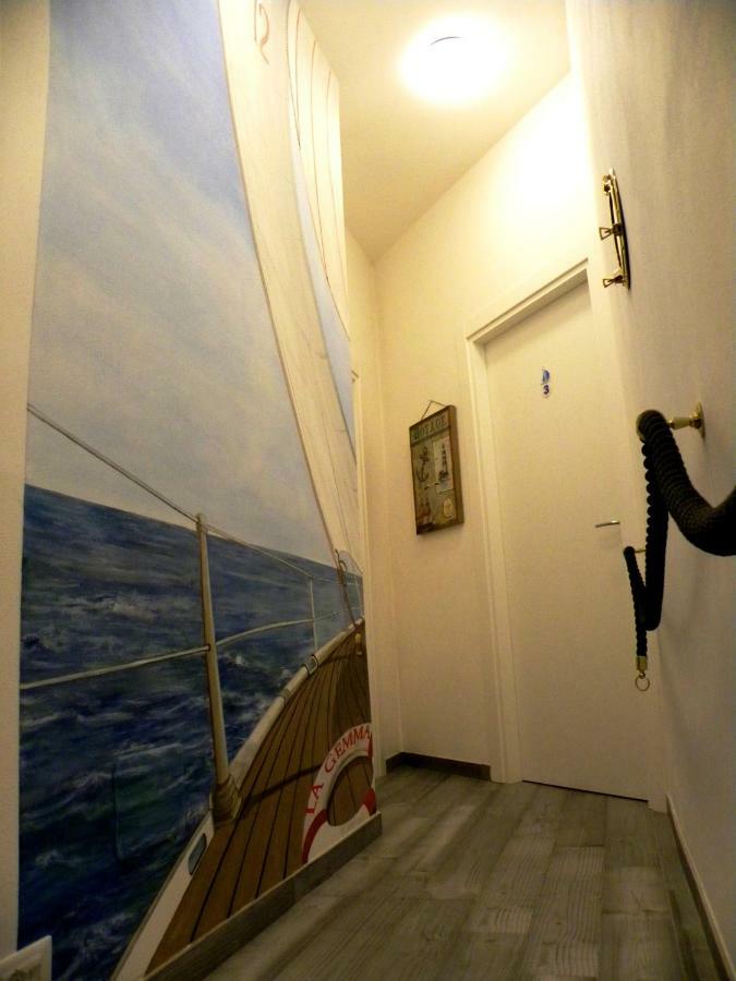 Guest house La Gemma Delle 5 Terre 2*